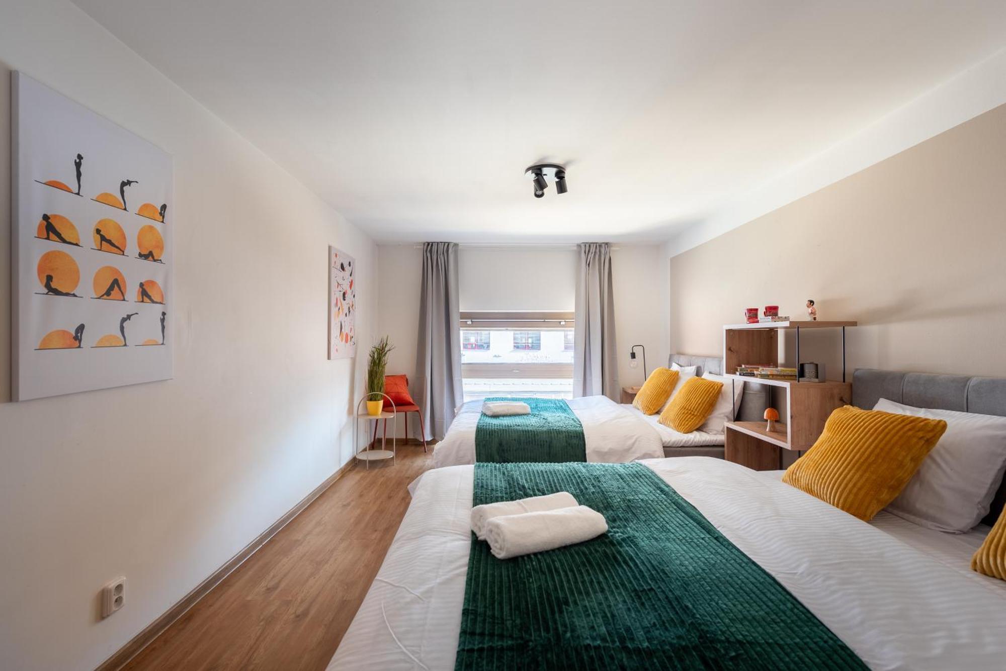 Spacious Apartments Near Karlin Square Прага Экстерьер фото
