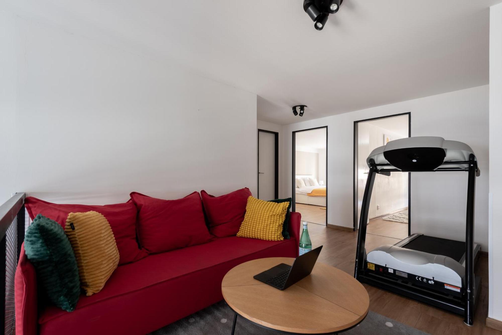 Spacious Apartments Near Karlin Square Прага Экстерьер фото