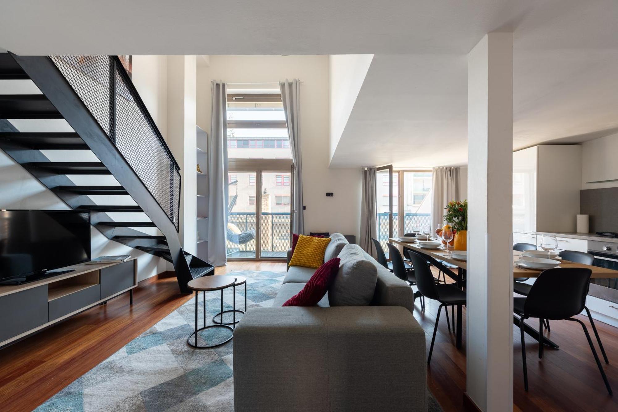 Spacious Apartments Near Karlin Square Прага Экстерьер фото